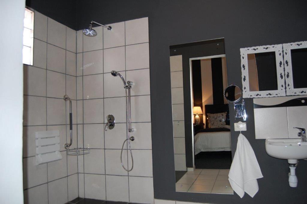 7 Cities Guesthouse Кредок Екстер'єр фото